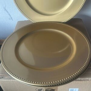 Gold plastic charger plates with beaded rim